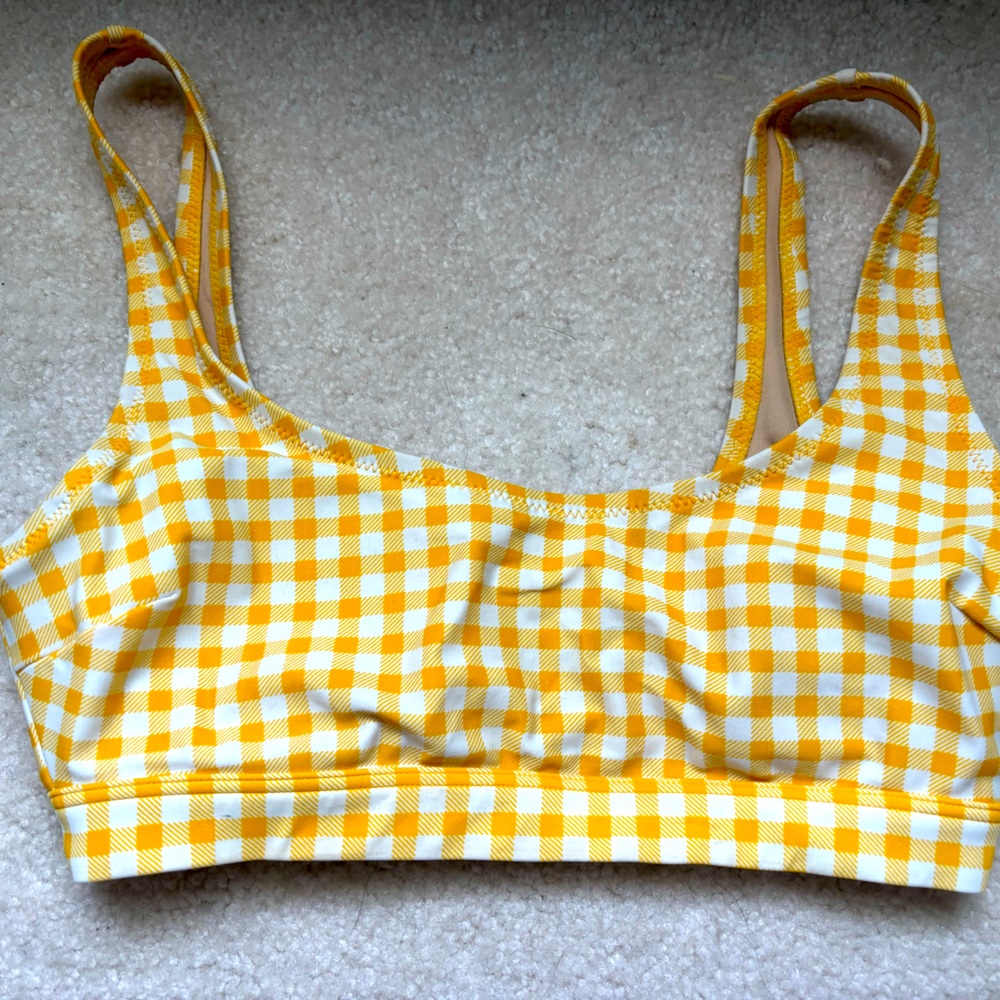 Old Navy yellow checker board back clasp swimsuit top
